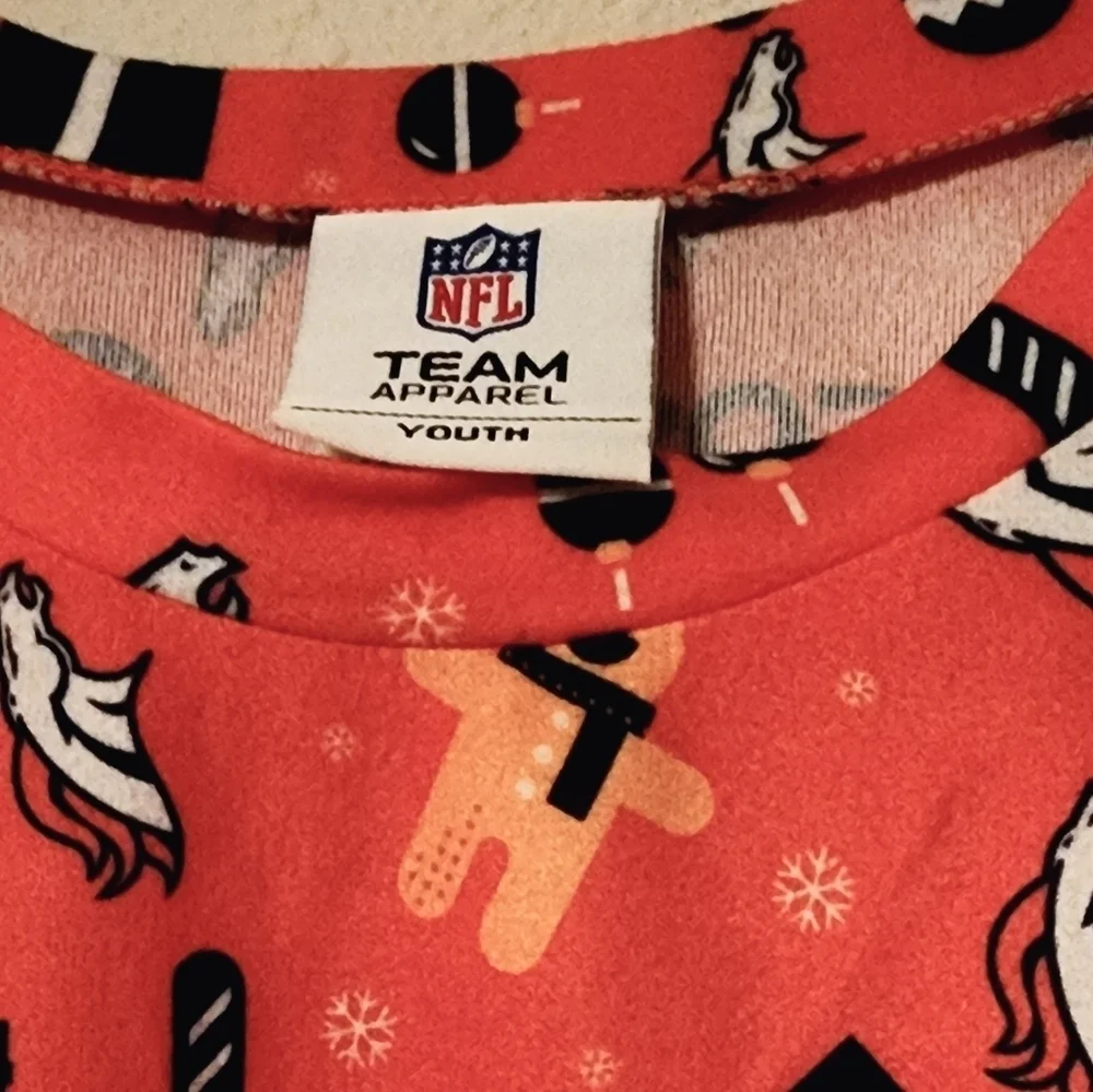NFL Denver Broncos Football Pajamas Christmas Youth Sz XL 16-18 NWT